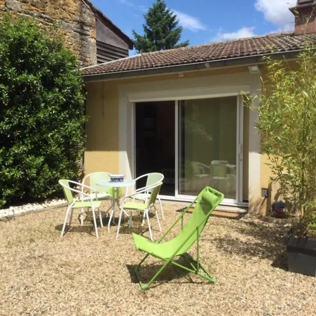 Entre Lyon Et Beaujolais Bed & Breakfast Chatillon